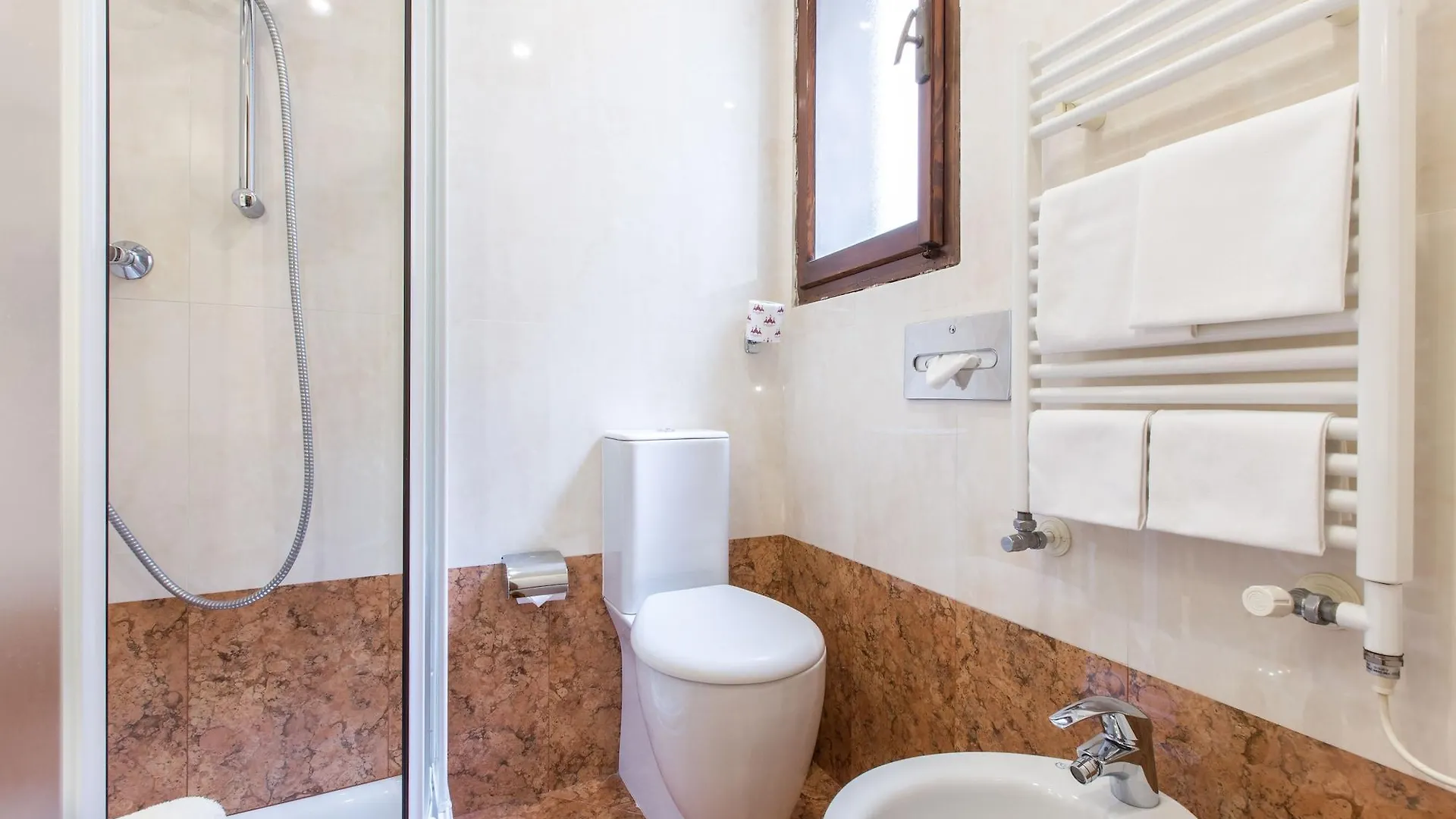 Ambassador Tre Rose Hotel Venice 3*,  Italy