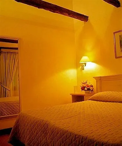 ***  Ambassador Tre Rose Hotel Venice Italy