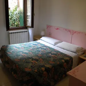 Otel Adua