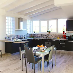 https://villa-cecilia-montallegro.sicilyhotelsitaly.net