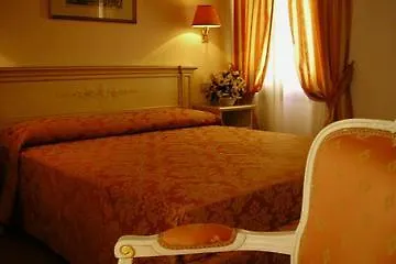 ***  Ambassador Tre Rose Otel Venedik İtalya