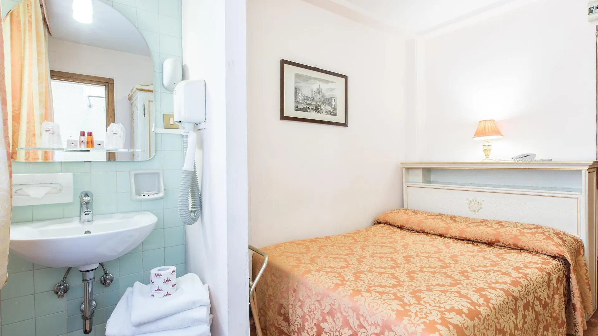 ***  Ambassador Tre Rose Hotel Venice Italy