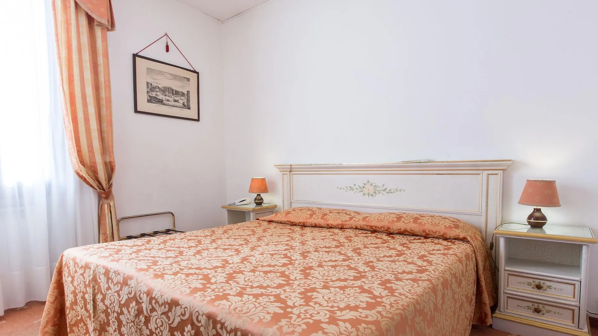 Ambassador Tre Rose Hotel Venice