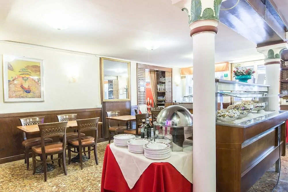 ***  Ambassador Tre Rose Hotel Venice Italy