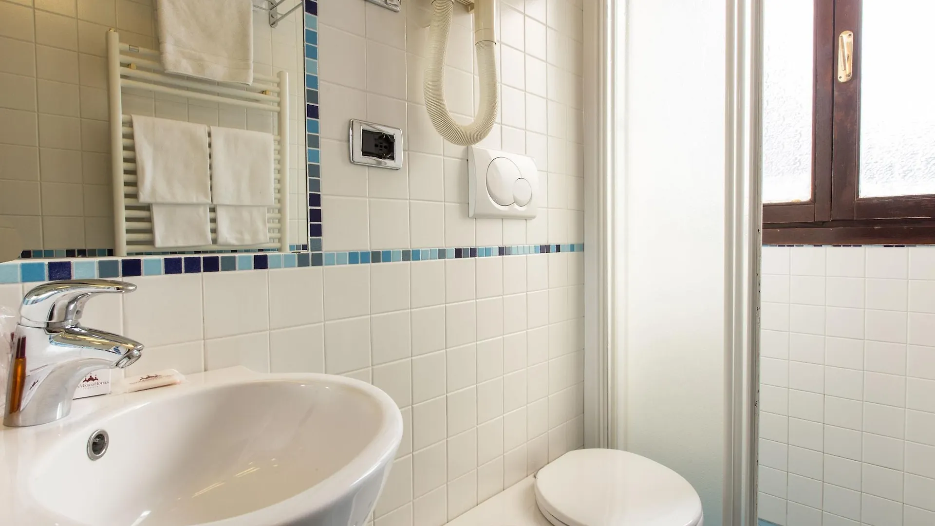 Hotel Ambassador Tre Rose Venecia